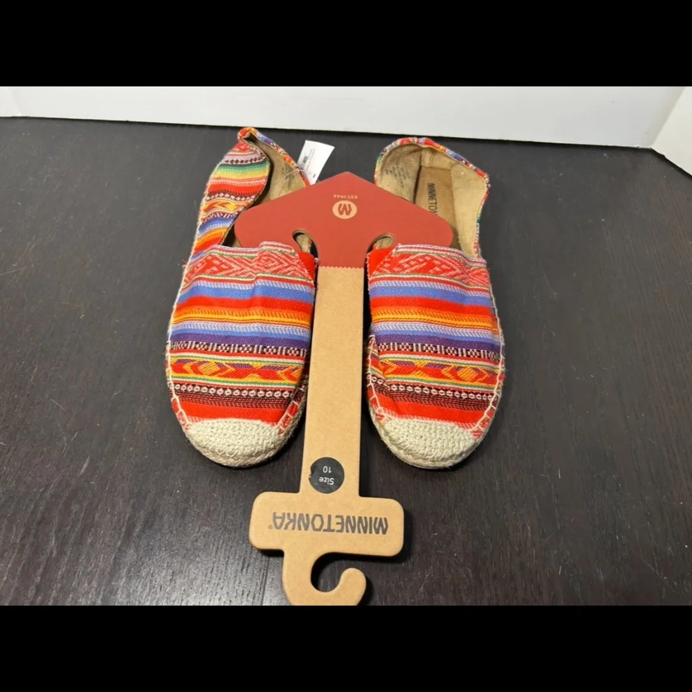 Minnetonka Pam Espadrilles Frisco Stripe Multicolor Womans 10